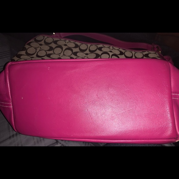 Coach hand bag great condition - Picture 2 of 3